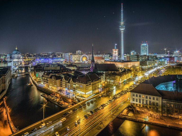 How to Onboard a New Employee in Germany: A Step-by-Step Guide for Payroll Teams