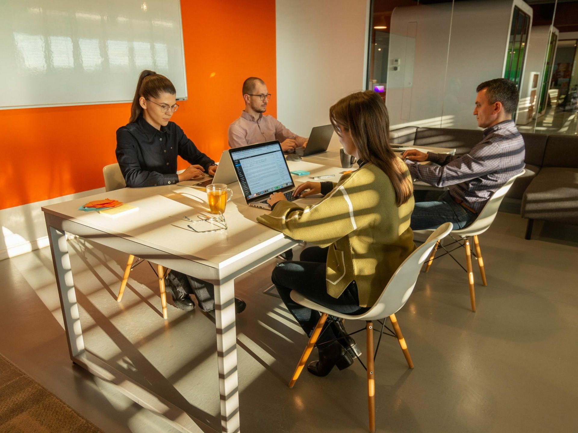 How to Onboard a New Employee in the UK: A Step-by-Step Guide for Payroll Teams